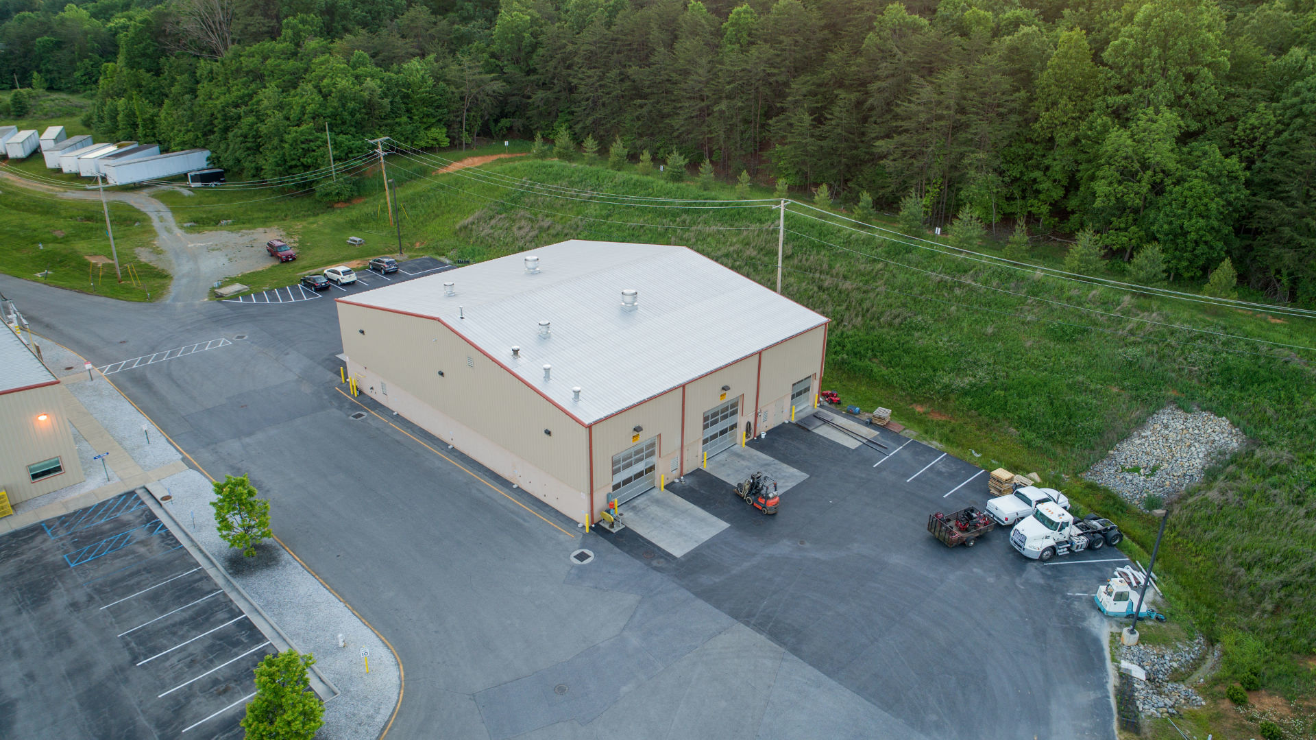 Truck repair garage and main office in Roanoke, Virginia