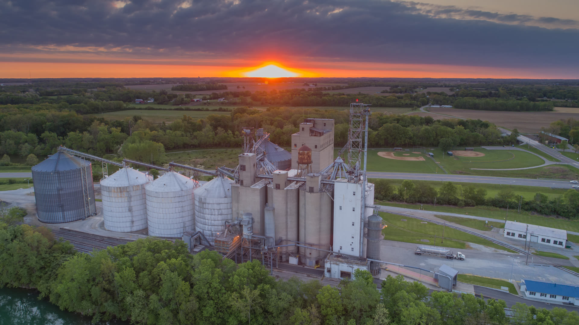 Sun sets over the Troy Elevator